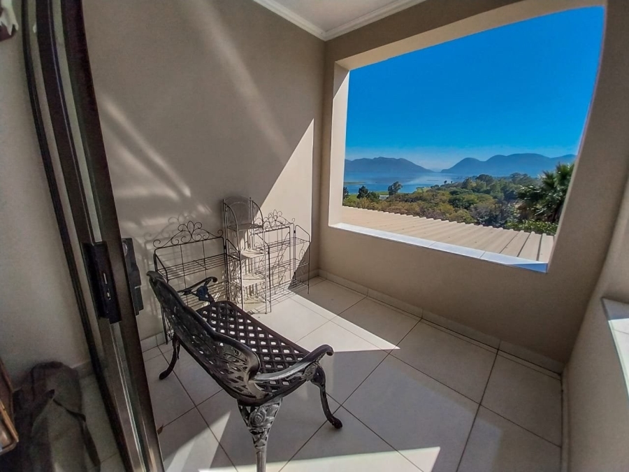 5 Bedroom Property for Sale in Meerhof North West